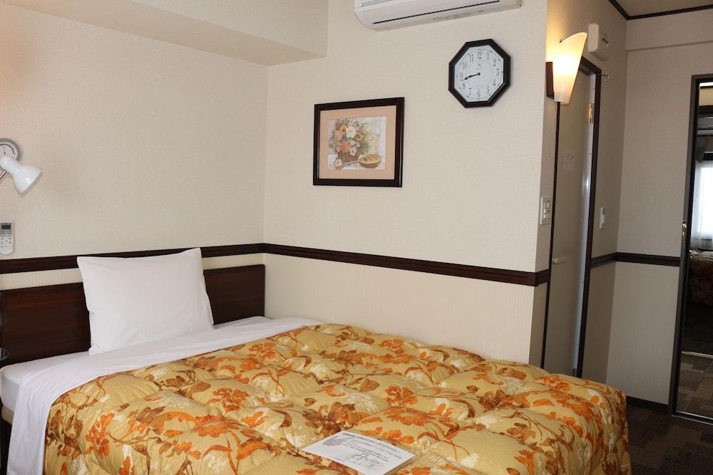 Toyoko Inn Shin-Osaka Chuo-Guchi Shinkan Eksteriør bilde